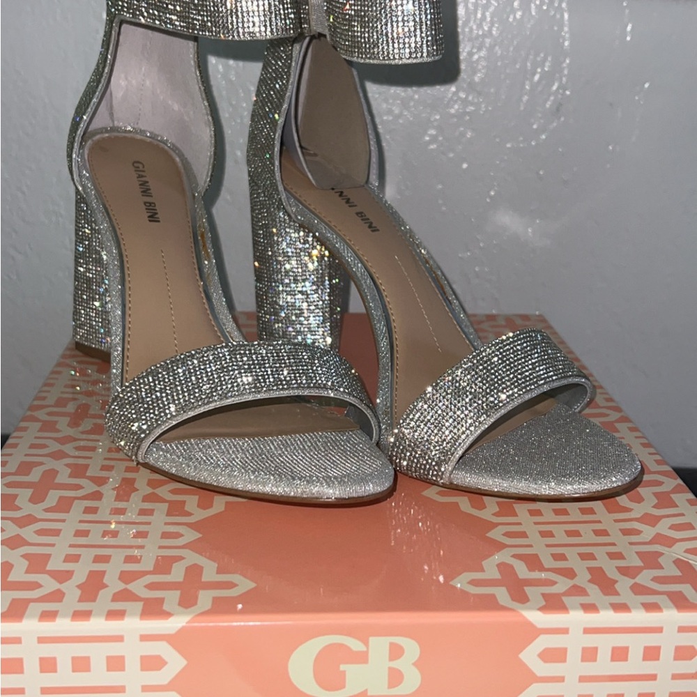 Gianni Bini Silver Sparkle Heels Ankle Strap